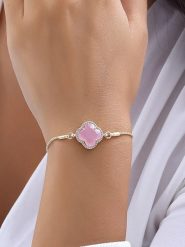 Nakkash Pozłacana bransoletka z cyrkoniami i kamieniem szlachetnym rozmiar: onesize. Czerwone bransoletki damskie Nakkash, pozłacane. Za 78.47 zł.