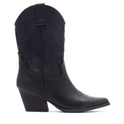 Kowbojki Jenny Fairy. Czarne kozaki damskie Jenny Fairy, bez obcasa, na słupku. Za 99.99 zł.