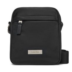 Saszetka Calvin Klein. Czarne saszetki męskie CALVIN KLEIN. Za 299.99 zł.