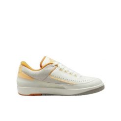 Buty Mężczyzna Nike Air Jordan 2 Low biały. Białe buty wizytowe męskie Nike, z materiału, bez zapięcia. Za 760.20 zł.