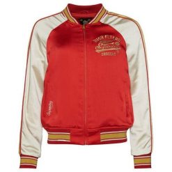 Kurtka turystyczna damska Superdry CNY Suikajan. Czerwone kurtki damskie Superdry., bez wzorów, z poliesteru, bez kaptura. W wyprzedaży za 521.00 zł.