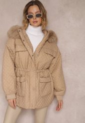 Beżowa Kurtka z Futrzanym Kapturem i Drobnym Pikowaniem Obtashe. Brązowe kurtki damskie Renee, l, bez wzorów, z futra. Za 189.99 zł.