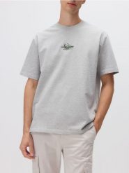 T-shirt loose fit z haftem - jasnoszary. Szare t-shirty męskie Reserved, l, bez wzorów, z bawełny, bez kołnierzyka. W wyprzedaży za 35.99 zł.