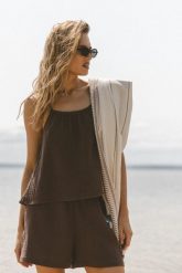 TOP BELLA CZEKOLADOWY S - Flawless. Brązowe topy damskie Flawless, s, bez wzorów, ze skóry, bez kołnierzyka. Za 137.40 zł.