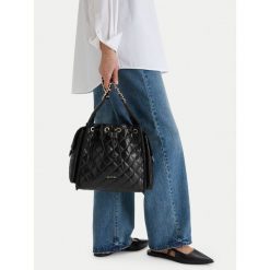 Torebka Badura. Czarne torebki klasyczne damskie Badura, bez wzorów, bez dodatków. Za 299.99 zł.
