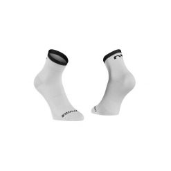 Skarpety rowerowe NORTHWAVE ORIGIN biały/czarny. Białe skarpetki damskie Northwave, bez wzorów. Za 55.00 zł.