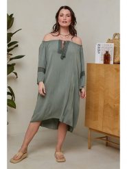 Curvy Lady Sukienka w kolorze khaki rozmiar: 44/46. Brązowe sukienki damskie Curvy Lady, bez wzorów, z koronki, klasyczne, bez kołnierzyka, bez ramiączek, midi. Za 118.28 zł.