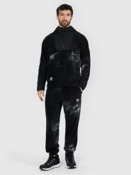 4F Spodnie polarowe męskie - czarne L. Czarne spodnie dresowe męskie 4f, na zimę, bez wzorów, z dresówki. Za 169.99 zł.