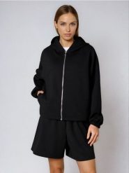 Bluza dresowa z kapturem i ściągaczami - czarny. Czarne bluzy z kapturem damskie Sinsay, l, z dresówki. Za 59.99 zł.