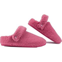 Klapki sportowe damskie Crocs Classic Cozzy. Czerwone klapki damskie Crocs, bez wzorów, bez obcasa. W wyprzedaży za 179.45 zł.