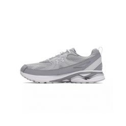 Koszulka Under Armour APPARITION TECH. Białe t-shirty damskie Under Armour, bez wzorów, z gumy, bez kołnierzyka. Za 609.40 zł.