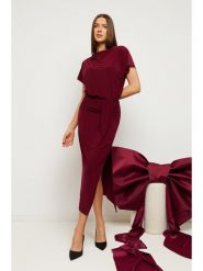 Made of emotion Sukienka w kolorze bordowym rozmiar: M. Czerwone sukienki damskie Made Of Emotion, na co dzień, m, bez wzorów, bez kołnierzyka, bez ramiączek, maxi, proste. Za 229.99 zł.