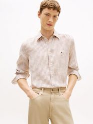 Tommy Hilfiger koszula lniana Mężczyźni Regular Fit len (100%) brązowy, XL. Brązowe koszule męskie Tommy Hilfiger, m, bez wzorów, ze lnu, bez kołnierzyka, bez ramiączek. Za 489.95 zł.