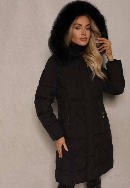 Czarna Taliowana Kurtka z Pikowanymi Przeszyciami i Kapturem z Futerkiem Tintelira. Czarne kurtki damskie Renee, l, bez wzorów, z dzianiny. Za 279.99 zł.