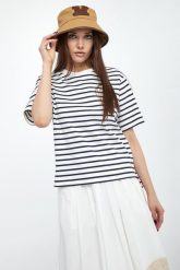 T-shirt damski w paski Multid WEEKEND MAX MARA. T-shirty damskie Weekend Max Mara, s, bez wzorów, bez kołnierzyka. W wyprzedaży za 295.20 zł.