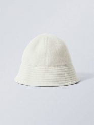 Weekday Kapelusz w kolorze kremowym rozmiar: 58 cm. Brązowe kapelusze damskie Weekday, bez wzorów. Za 50.95 zł.