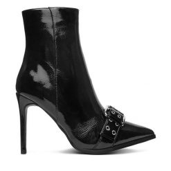 Botki DeeZee. Czarne botki damskie DeeZee, bez obcasa, na szpilce, bez zapięcia. Za 219.99 zł.