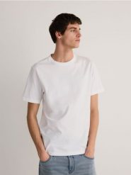 Bawełniany t-shirt regular - biały. Białe t-shirty męskie Reserved, l, bez wzorów, z bawełny, bez kołnierzyka. Za 39.99 zł.