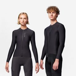 Koszulka rowerowa szosowa Van Rysel Racer 2 długi rękaw. Fioletowe t-shirty sportowe męskie VAN RYSEL, l, z elastanu, bez ramiączek, rowerowe. Za 269.99 zł.