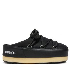Klapki Moon Boot. Czarne klapki damskie Moon Boot, bez wzorów, bez obcasa. Za 629.99 zł.