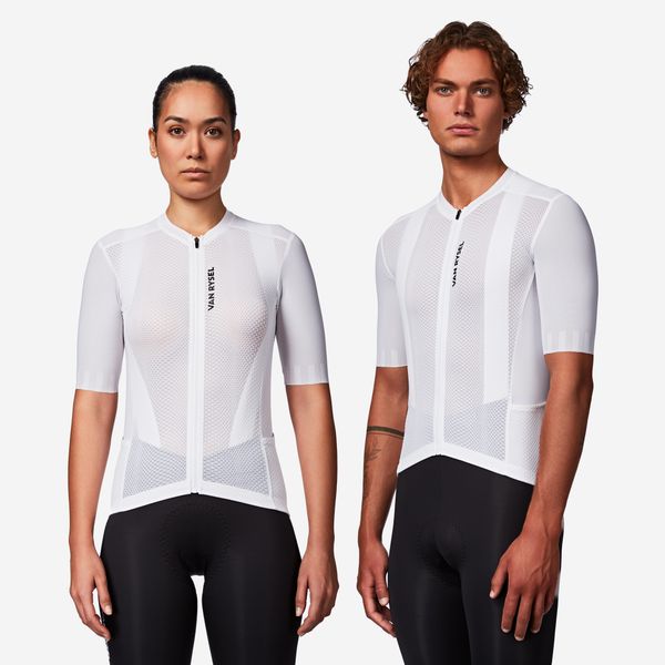 Koszulka rowerowa szosowa Van Rysel RCR-R 2 Ultralight. Białe t-shirty sportowe męskie VAN RYSEL, na lato, l, z materiału, bez ramiączek, na fitness i siłownię. Za 269.99 zł.