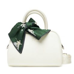 Torebka Lacoste. Brązowe torebki klasyczne damskie Lacoste, bez wzorów, bez dodatków. Za 719.99 zł.