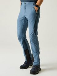 Regatta Spodnie trekkingowe "Mountain" w kolorze błękitnym rozmiar: 50. Niebieskie spodnie sportowe męskie Regatta. Za 172.49 zł.