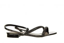 Sandały Bayla-187 1719 Platinum 187111, Czarny, Skóra ekologiczna - 38. Czarne sandały damskie Bayla, bez wzorów, z lakierowanej skóry, bez obcasa, na obcasie. W wyprzedaży za 179.10 zł.