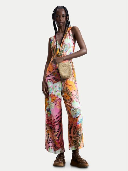 Desigual Kombinezon Swim Nasau 26SWPW53 Kolorowy Regular Fit. Kombinezony damskie Desigual, s, bez wzorów, z wiskozy, bez kołnierzyka, bez ramiączek. Za 391.99 zł.