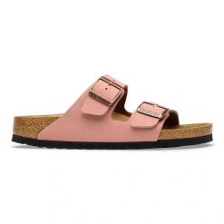 BIRKENSTOCK Arizona BFBC Pink Clay Klapki damskie. Czerwone klapki damskie Birkenstock, bez wzorów, z jeansu, bez obcasa. Za 379.99 zł.