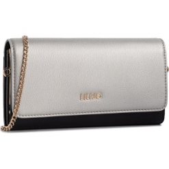 Torebka LIU JO - L Bifold N19057 E0002 Nero 22222. Czarne torebki klasyczne damskie Liu Jo, bez wzorów, ze skóry ekologicznej, bez dodatków. W wyprzedaży za 219.00 zł.