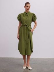 BGN Sukienka w kolorze zielonym rozmiar: 36. Zielone sukienki damskie BGN, na imprezę, bez wzorów, z tkaniny, bez kołnierzyka, bez ramiączek, maxi. Za 127.05 zł.