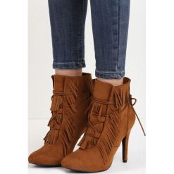 Camelowe Botki Cure. Botki damskie Born2be, bez obcasa, na szpilce, bez zapięcia. Za 59.99 zł.