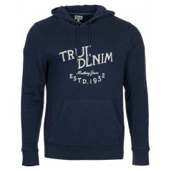 Mustang bluza męska Printed Hoodie M ciemnoniebieska. Niebieskie bluzy bez kaptura męskie Mustang, m. W wyprzedaży za 225.00 zł.