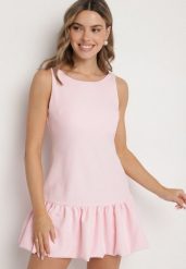 Różowy Taliowany Kombinezon z Falbanką Novenira. Czerwone kombinezony damskie Born2be, m, bez wzorów, eleganckie, bez kołnierzyka, bez ramiączek. Za 79.99 zł.
