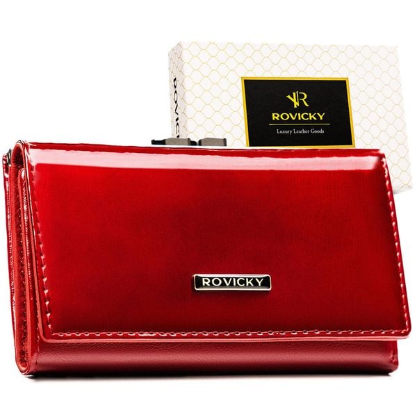 Lakierowany portfel damski ze skóry naturalnej i ekologicznej w czerwonym kolorze - Rovicky. Czerwone portfele damskie ROVICKY, bez wzorów, z lakierowanej skóry. Za 57.99 zł.