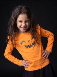 Bawełniana koszulka z motywem halloweenowym - pomarańczowy. Brązowe koszulki dziewczęce Sinsay, l, bez wzorów, z bawełny, bez ramiączek. Za 12.99 zł.