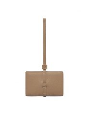 Calvin Klein Portfel Emblem Hw Pebble Wallet On Strap LV04F1130G Beżowy. Brązowe portfele damskie CALVIN KLEIN, bez wzorów, ze skóry. Za 289.99 zł.