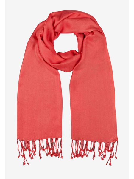 More & More Szal w kolorze koralowym rozmiar: onesize. Czerwone szaliki i kominy damskie MORE & MORE, bez wzorów, z materiału. Za 39.99 zł.