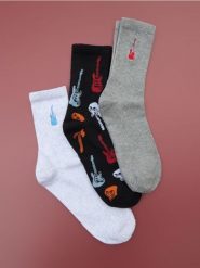 Skarpetki 3 pack - wielobarwny. Skarpetki męskie Sinsay, bez wzorów. Za 15.99 zł.