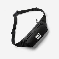 Torebka biodrowa DC Shoes Nova. Białe torebki klasyczne damskie DC Shoes, bez wzorów, z materiału, bez dodatków. Za 49.99 zł.