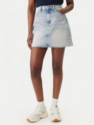 Tommy Jeans Spódnica jeansowa DW0DW22716 Błękitny Mom Fit. Niebieskie spódniczki damskie Tommy Jeans, xxs, bez wzorów, z bawełny. Za 289.99 zł.