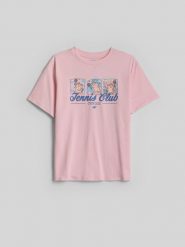 4F T-shirt loose z nadrukiem dziewczęcy - różowy 134/140 (8-10 lat). Czerwone koszulki dziewczęce 4f, bez wzorów, z bawełny, bez ramiączek. Za 59.99 zł.
