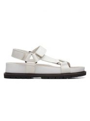 Clarks Skórzane sandały w kolorze białym rozmiar: 39,5. Białe sandały damskie Clarks, bez wzorów, bez obcasa. Za 149.31 zł.