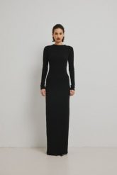Gładka sukienka MAXI w kolorze TOTALLY BLACK - ARVENA-S/M. Czarne sukienki damskie Marsala, m, bez wzorów, z elastanu, eleganckie, bez kołnierzyka, bez ramiączek, maxi. W wyprzedaży za 289.95 zł.