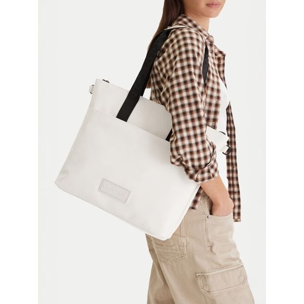 Torba Hunter. Brązowe torebki klasyczne damskie Hunter, bez wzorów, bez dodatków. Za 229.99 zł.