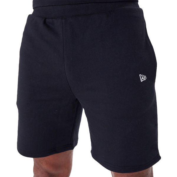 Spodenki New Era Essentls Short, Mężczyźni. Czarne szorty męskie New Era, bez wzorów, z bawełny, sportowe. Za 243.00 zł.