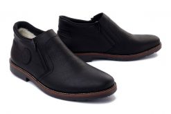 RIEKER 15399-00 black, botki męskie. Czarne buty zimowe męskie Rieker, na zimę, z wełny, bez zapięcia. Za 379.90 zł.