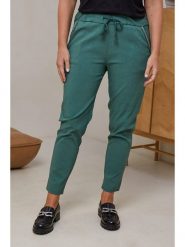 Curvy Lady Spodnie w kolorze ciemnozielonym rozmiar: 48/50. Zielone spodnie materiałowe damskie Curvy Lady, z aplikacjami, z bawełny, klasyczne, z standardowym stanem. Za 143.95 zł.