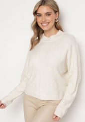 Jasnobeżowy Klasyczny Sweter z Wełną Sassitha. Brązowe swetry klasyczne damskie Born2be, m, z jeansu, bez kołnierzyka. Za 129.99 zł.